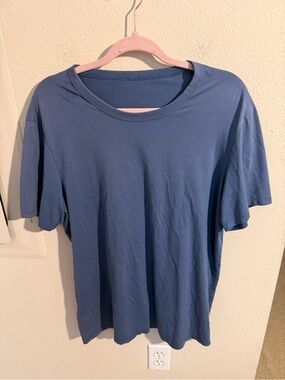 Lululemon Men’s Blue Performance Training T-Shirt Size XL Athletic Workout Tee